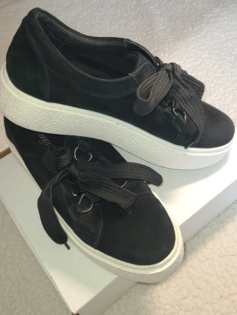 Vaneli Women's Yevka Black Platform Lace Up Chunky Lightweight 9.5
